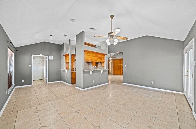 Building Photo - 22018 Silver Lode Dr