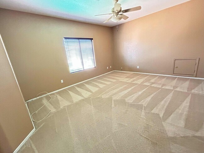Building Photo - MOUNTAIN VISTA RANCH HOME WITH POOL AND SP...