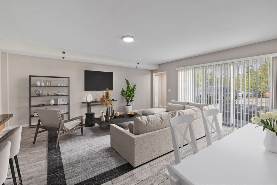 Building Photo - Summit Ridge