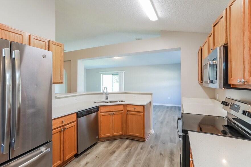 Building Photo - 1812 Norseman Ct