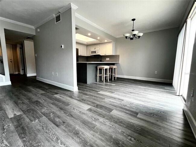 Building Photo - 6490 Cape Hatteras Way NE