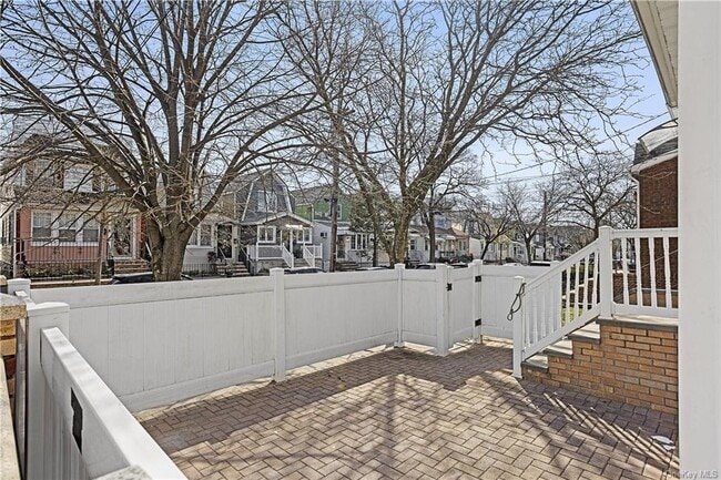 Building Photo - 107-18-107-88 88th St