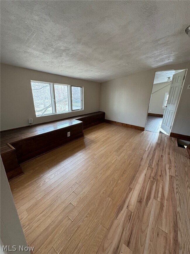 Building Photo - 3706 Walton Ave