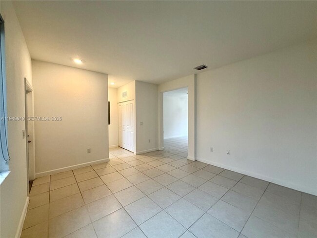 Building Photo - 21050 NE 8th Ave