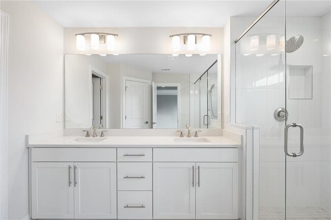 Building Photo - 1397 Live Oak Ln