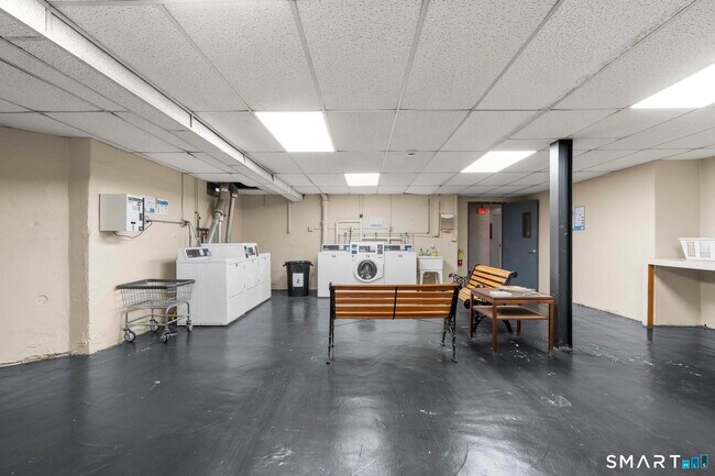 Building Photo - 70 Strawberry Hill Ave