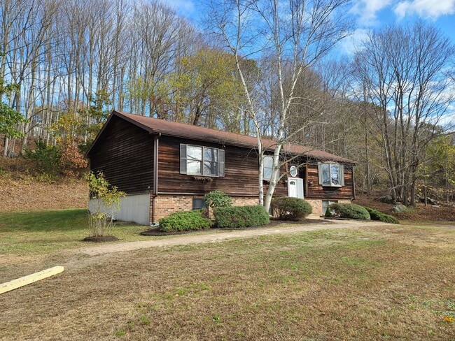 Primary Photo - 155 Flanders Rd