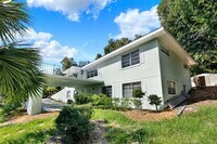 Building Photo - 75 Sunnyside Dr