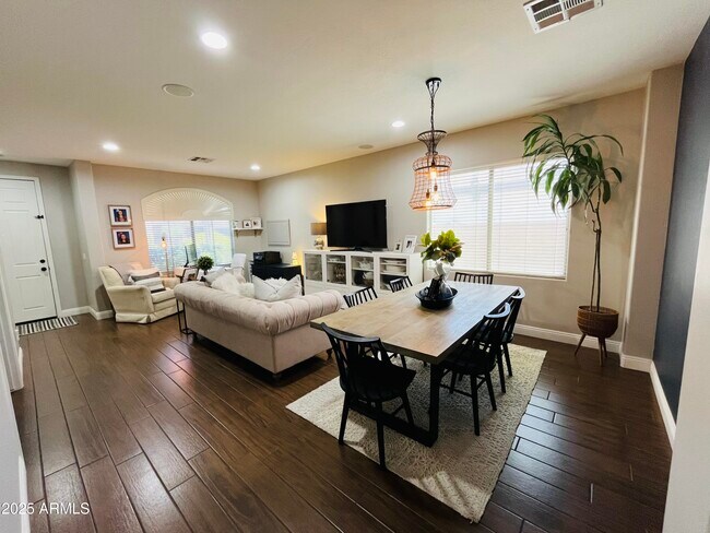 Building Photo - 11411 E Sebring Cir