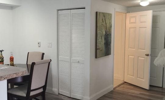 Building Photo - 220 SW 116th Ave