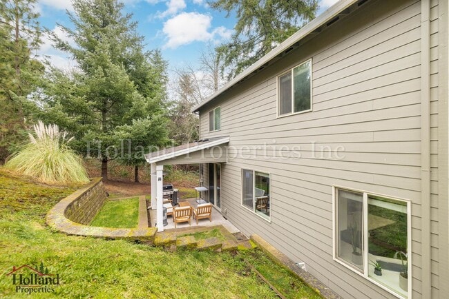 Building Photo - 12723 SW Willow Point Ln