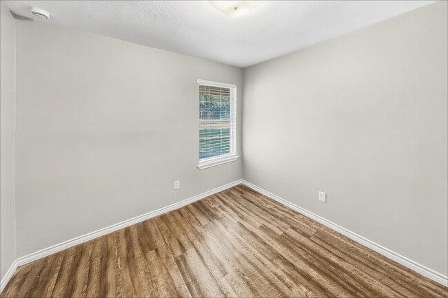 Building Photo - 13319 Ambrosa Dr