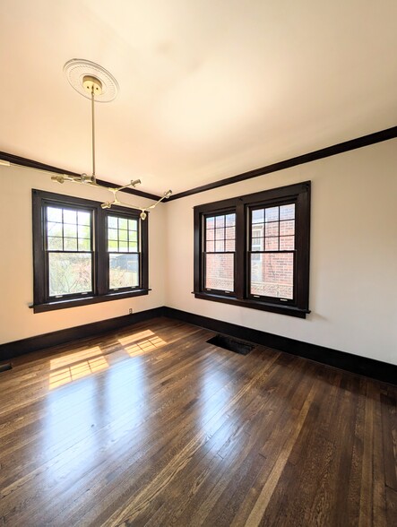 Building Photo - 1041 Franklin Ave