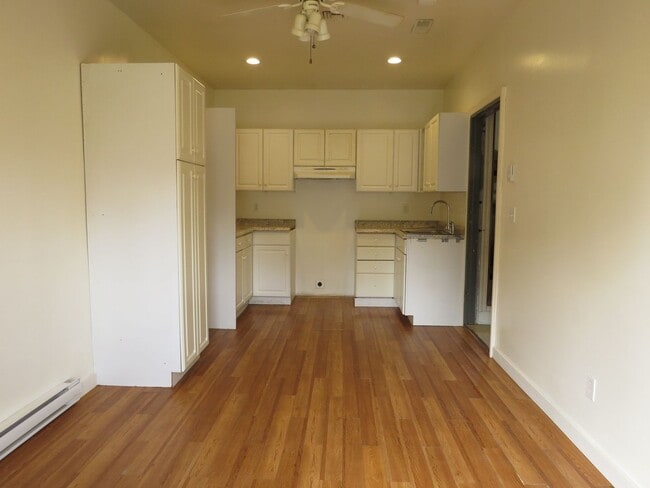 Building Photo - Prime Plainview Ranch