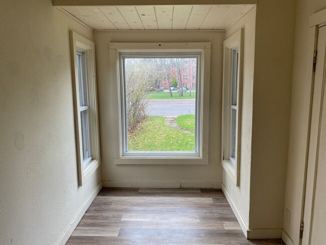 Building Photo - 1331 Grand Ave