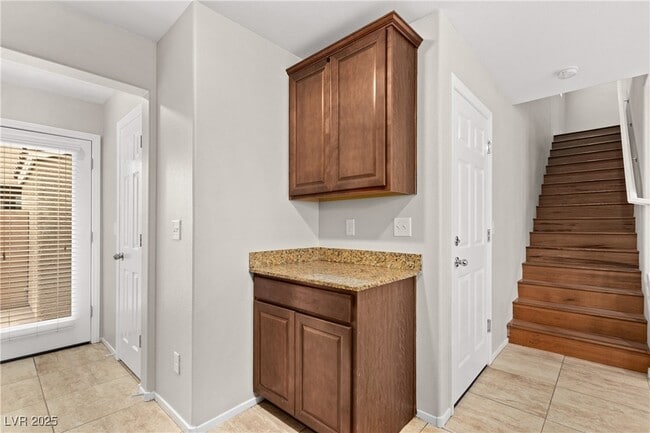 Building Photo - 675 Swift Eagle Ave