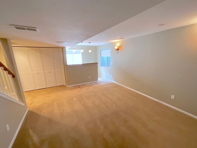 Building Photo - 7168 Prairie Wind Dr
