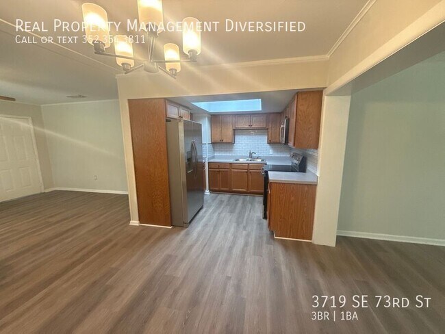 Building Photo - 3719 SE 73rd St