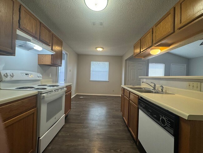 Building Photo - Walt/Mintz Properties1 (522 Cutty Trl)