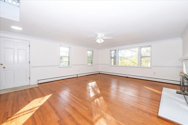 Building Photo - Private Home w/ Pond & Fantastic Views