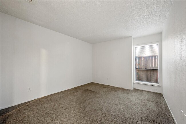 Building Photo - 9572 Windswept Ln