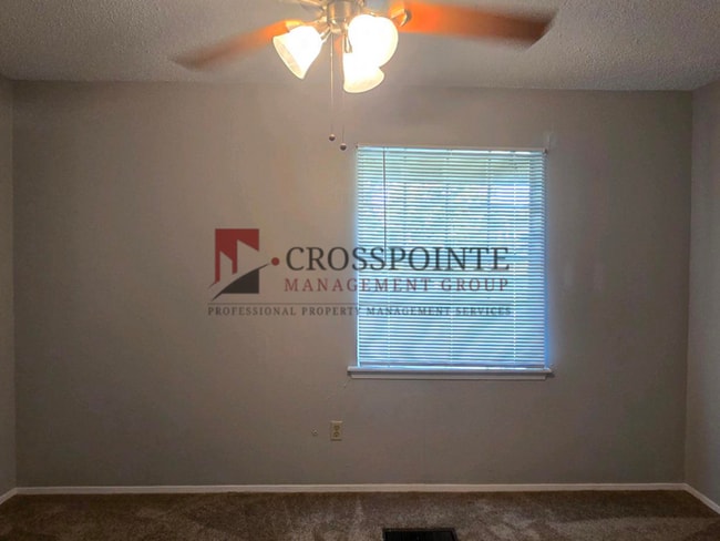 Building Photo - Available Now! Spacious 2-Bedroom, 1.5-Bath Townhome in White Oak!