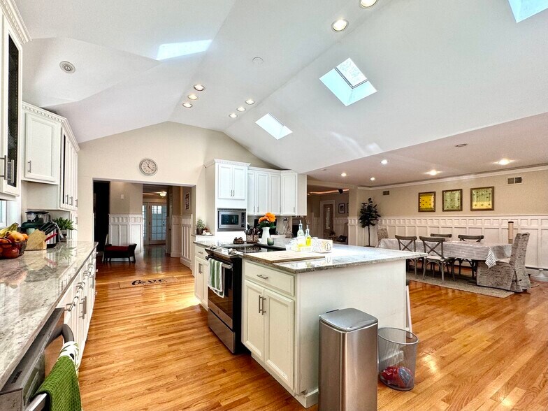 Building Photo - 27 Gammons Rd