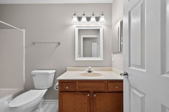 Building Photo - 1738 Windward Ct