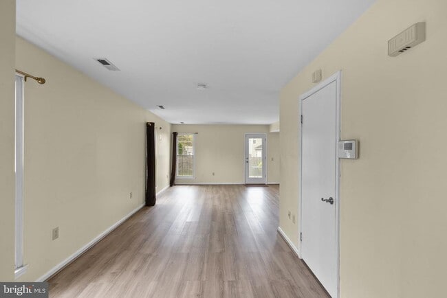 Building Photo - 3811 Ernst Dr