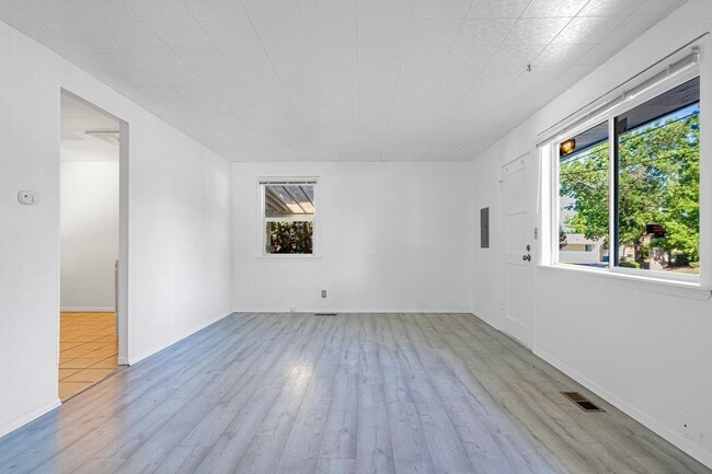 Building Photo - Beautiful 4bed 2bath Home in Renton