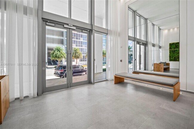 Building Photo - 1040 Biscayne Blvd
