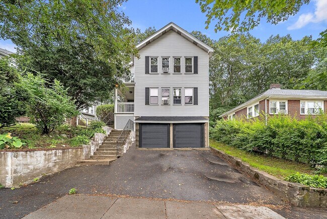 Building Photo - 67 Westchester Rd