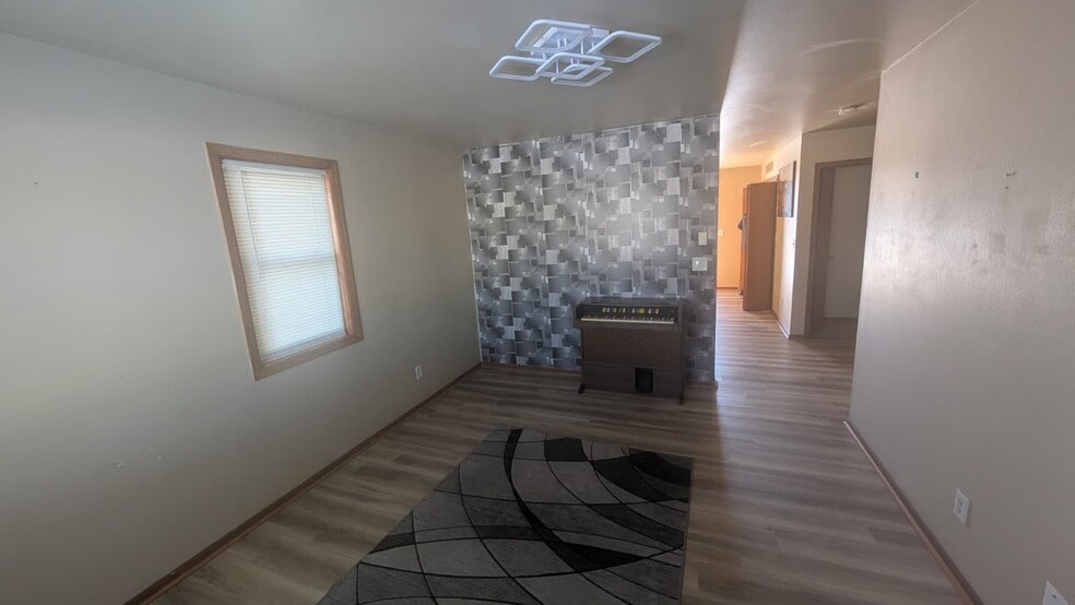 Building Photo - 3713 Mangin St