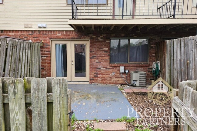 Building Photo - 92 Greenwood Trail N Dr