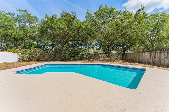 Building Photo - 16203 Fantasia Dr