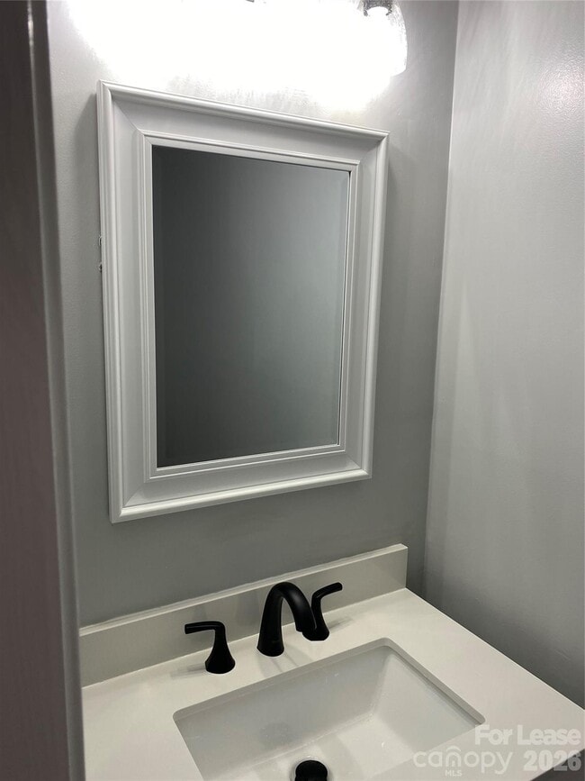 Building Photo - 14550 Waterside Dr