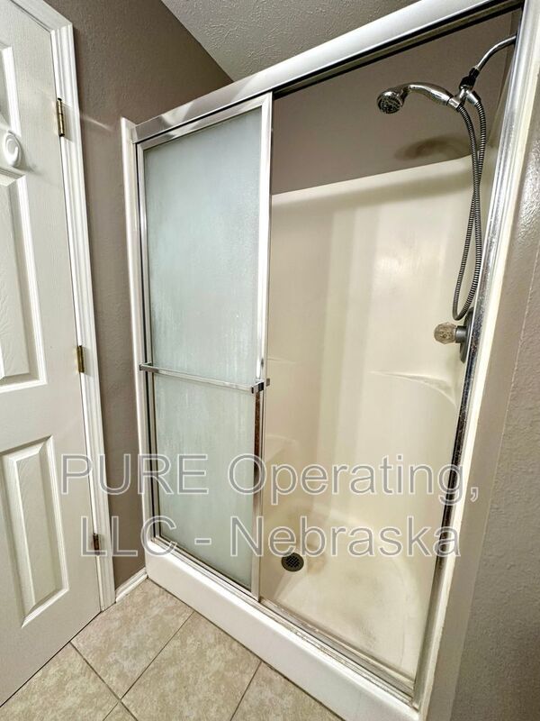 Building Photo - 1009 Bison Cir