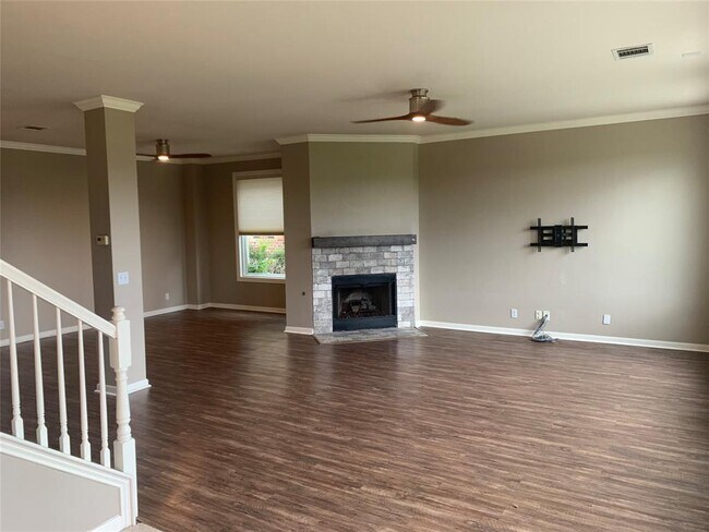 Building Photo - 2237 Shark Loop