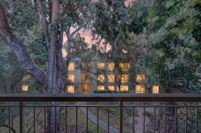 Building Photo - Resort-Style Living in Walnut Creek! Bright 1BR w/ Private Tree-Line Balcony!