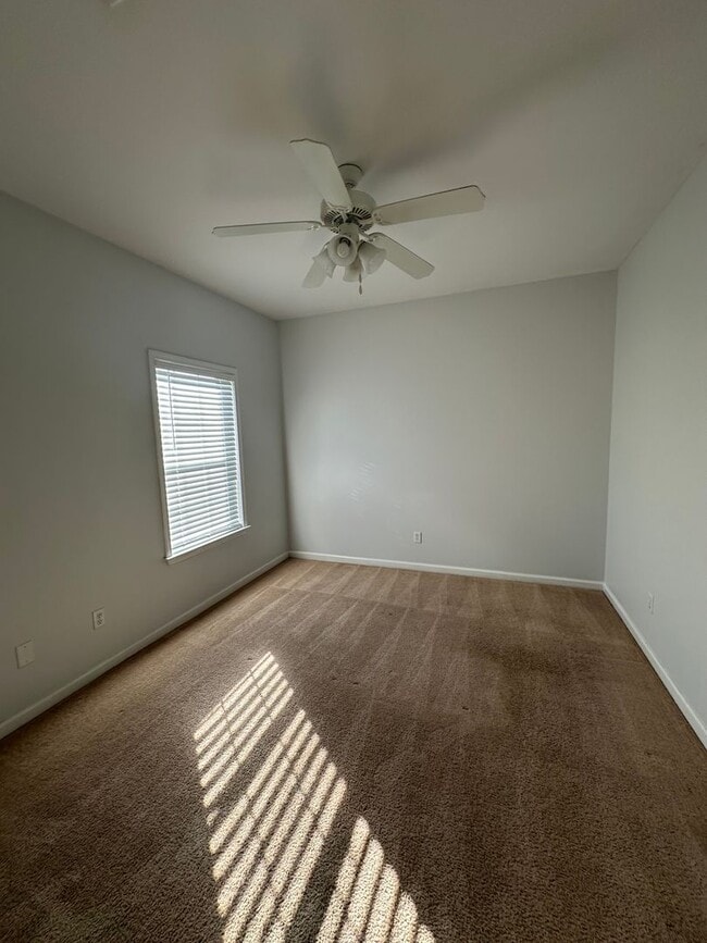 Building Photo - Cotton Creek!!!  4 Bedroom Home!