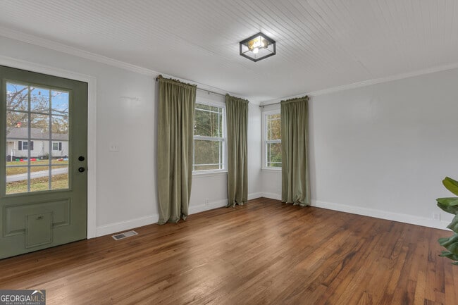 Building Photo - 9 Meridian Dr