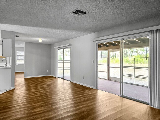 Building Photo - Updated 3-Bed, 2-Bath Home on ½-Acre Corner Lot with 2-Car Garage | Move-In Ready