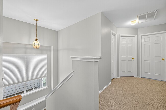 Building Photo - 30 Verbena Bend Pl