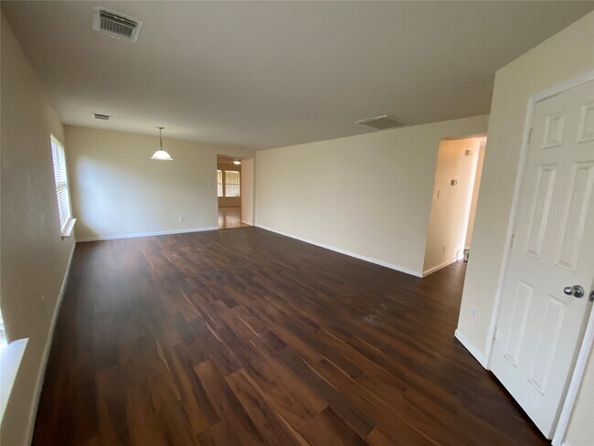 Building Photo - 19510 Remington Martin Dr