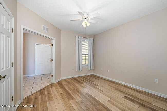 Building Photo - 400 Trotter Ln