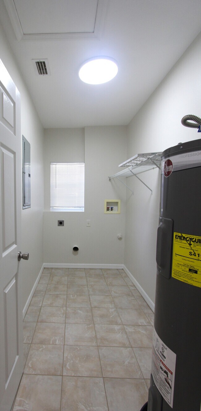 Building Photo - 4808 19th St