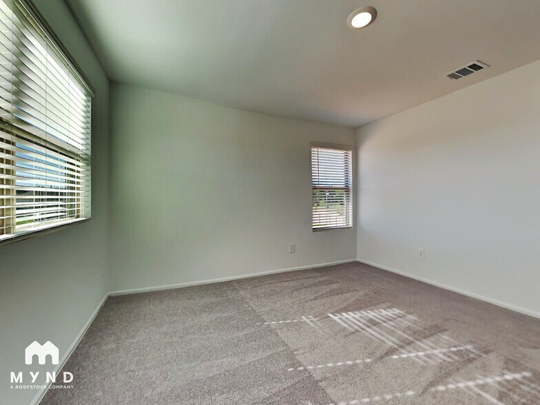 Building Photo - 513 Brook Terrance Ln