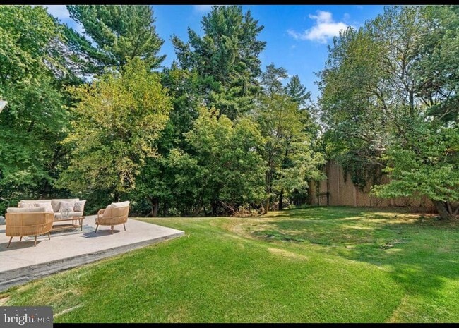 Building Photo - 9802 Cherry Tree Ln