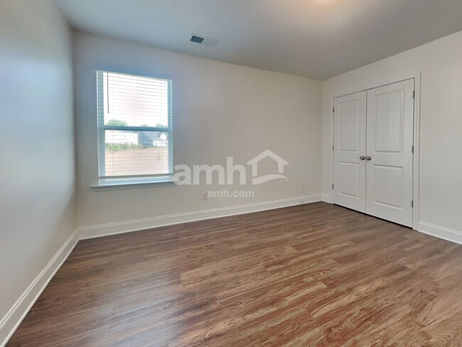 Building Photo - 112 Garrison Grove Court