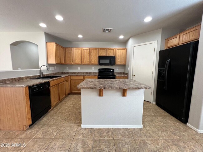 Building Photo - 3119 W Silver Creek Dr